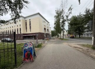 Законны ли уличные рекламные штендеры в Сыктывкаре: ответ главы города
